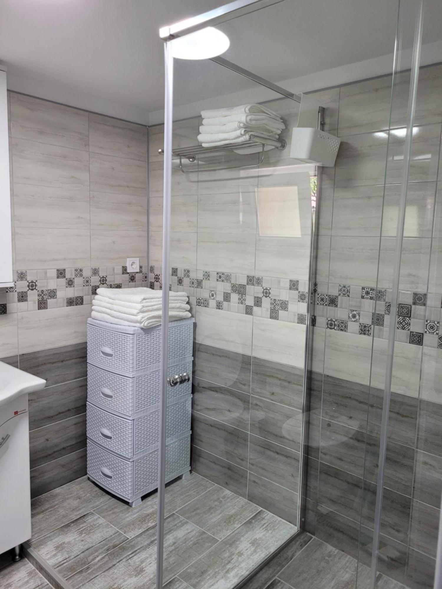 Two-Bedrooms Apt Sibiu Buitenkant foto